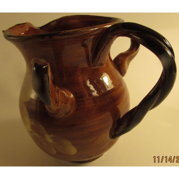 Studio Pottery Creamer brown glazed with flowers artist signed braided handle - Picture 3 of 9